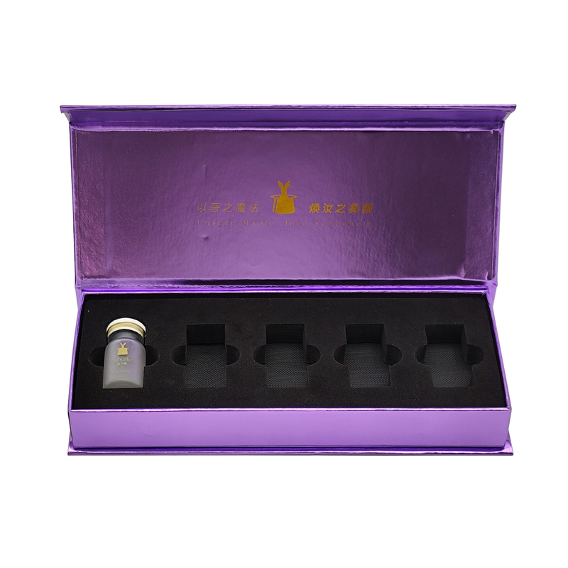 Luxury Rigid Cosmetic Packaging Box Magnetic Flip Top Gift Box For Essential Oil Bottle