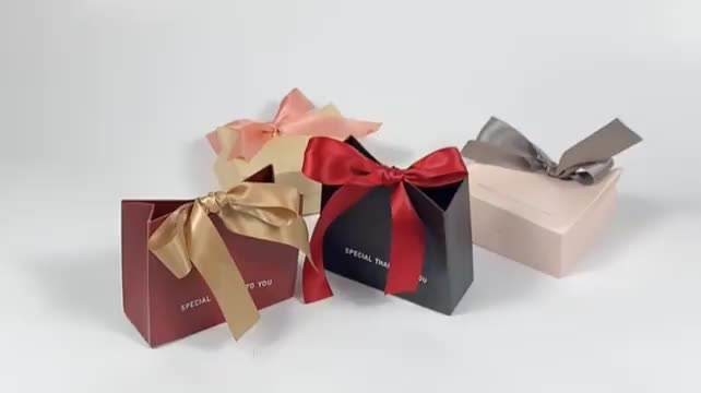 Customized Sealing Handle Gift Bags with Bows for Clothing Jewelry and Gift Packaging