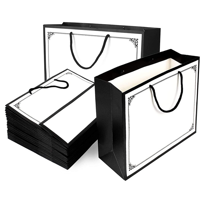 Recyclable Kraft Paper Gift Bags For Women'S Luxury Clothes Retail Store Packaging