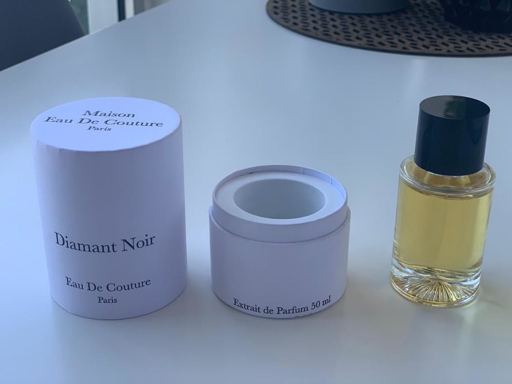 White Wax Coated Paper Tube Box For Customized Cosmetic Bottle Packaging