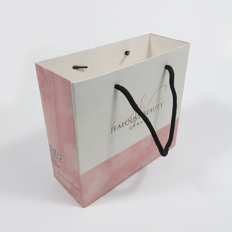 Offset Printing Paper Gift Packaging Bags Luxury Cosmetic Clothes Gift Carry Bags