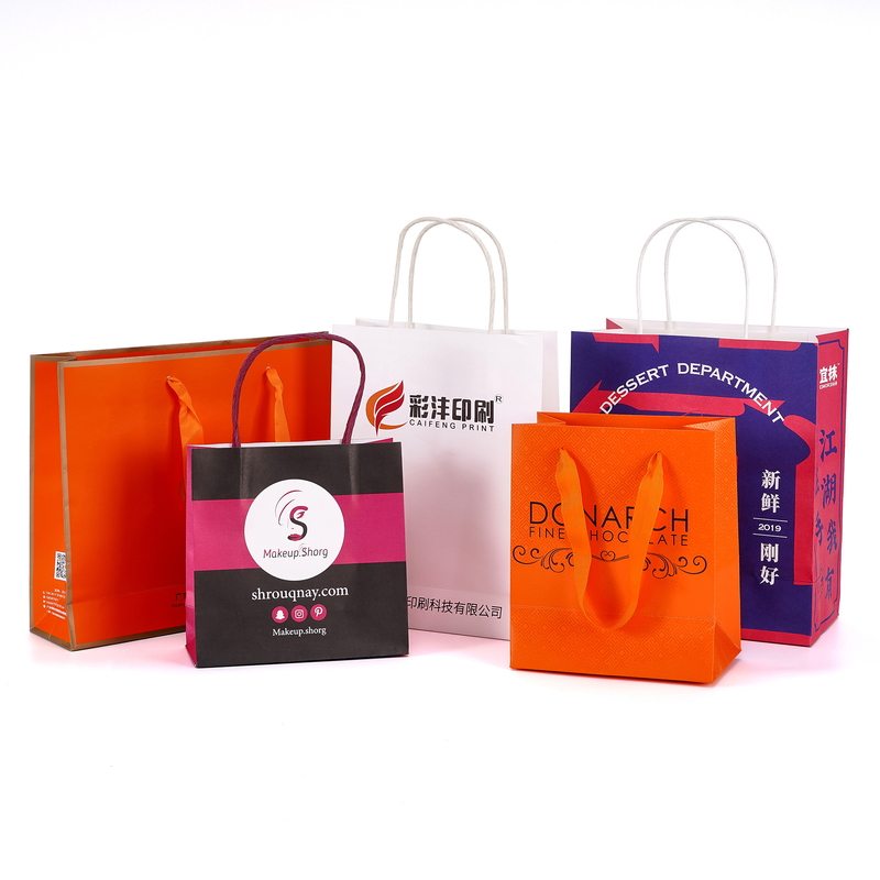 Eco Friendly Color Recyclable Paper Shopping Bags With Handles Offset Printing