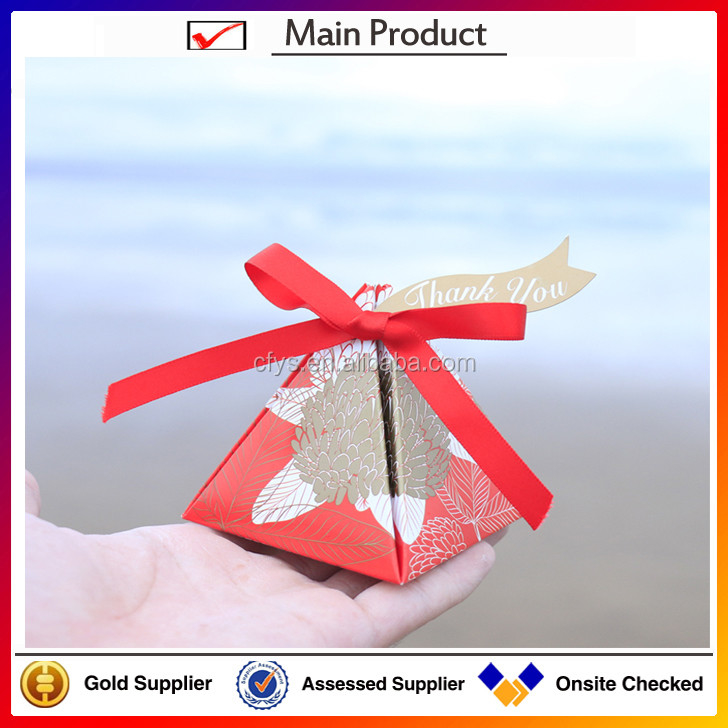 Custom Pyramid Candy Box Creative Packaging Box for Floral Wedding Souvenir