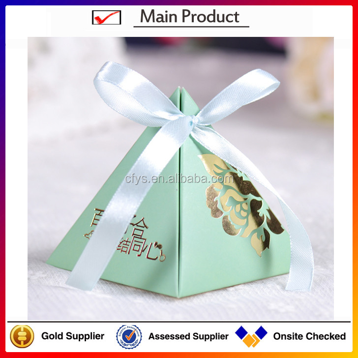 Custom Pyramid Candy Box Creative Packaging Box for Floral Wedding Souvenir
