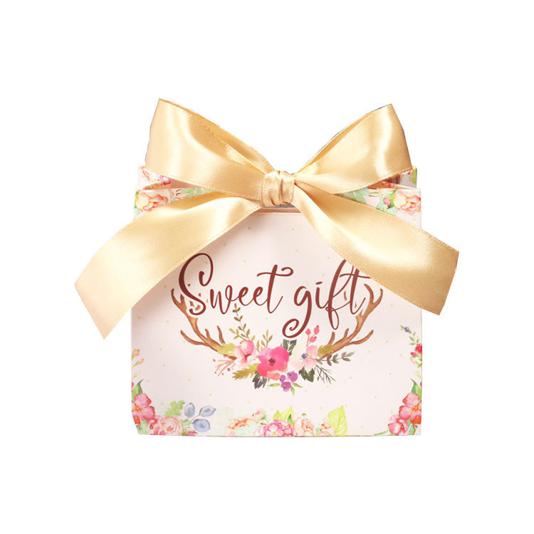 Wedding Guest Gift Bags with Skin Care Products Made of Recycled Materials Custom Size