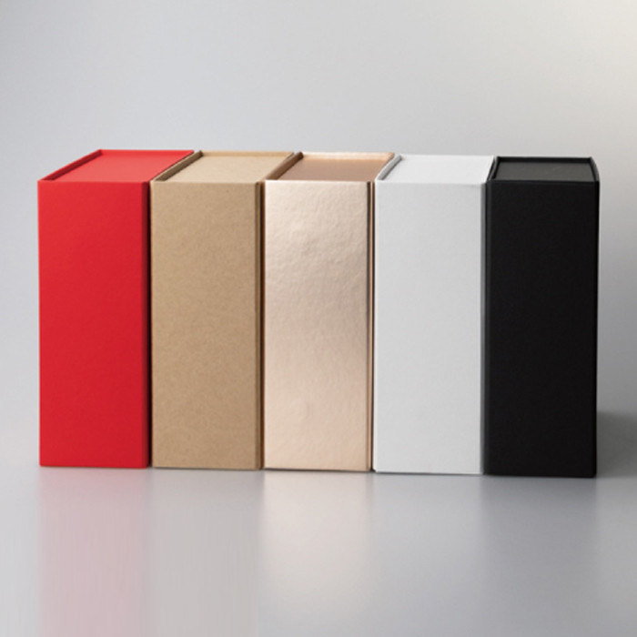 Flat Folding Gift Box With Magnetic Lid 4C UV Lamination Embossing Stamping
