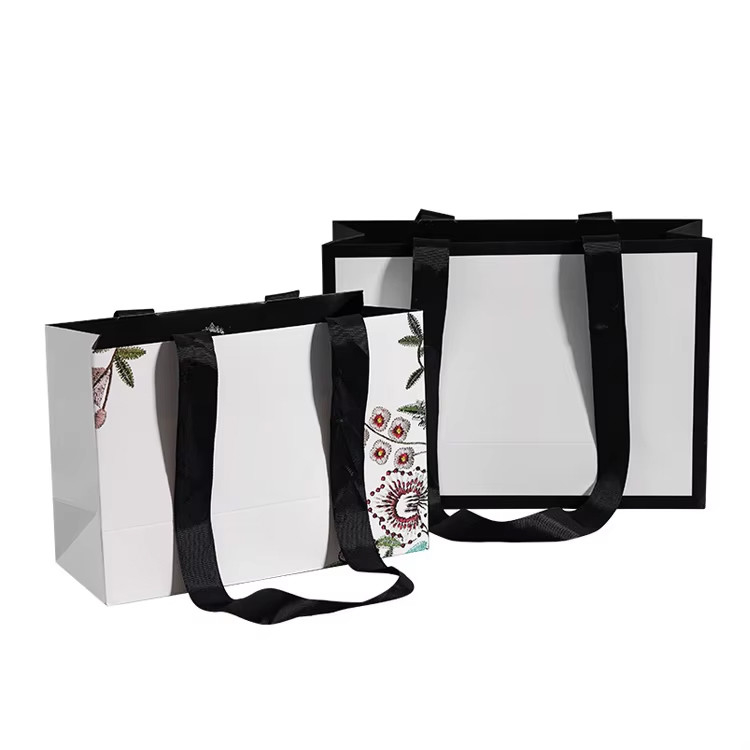 Custom Logo Printing Hand Length Handle Bags Packaging for Wedding/Jewelry/Cosmetic