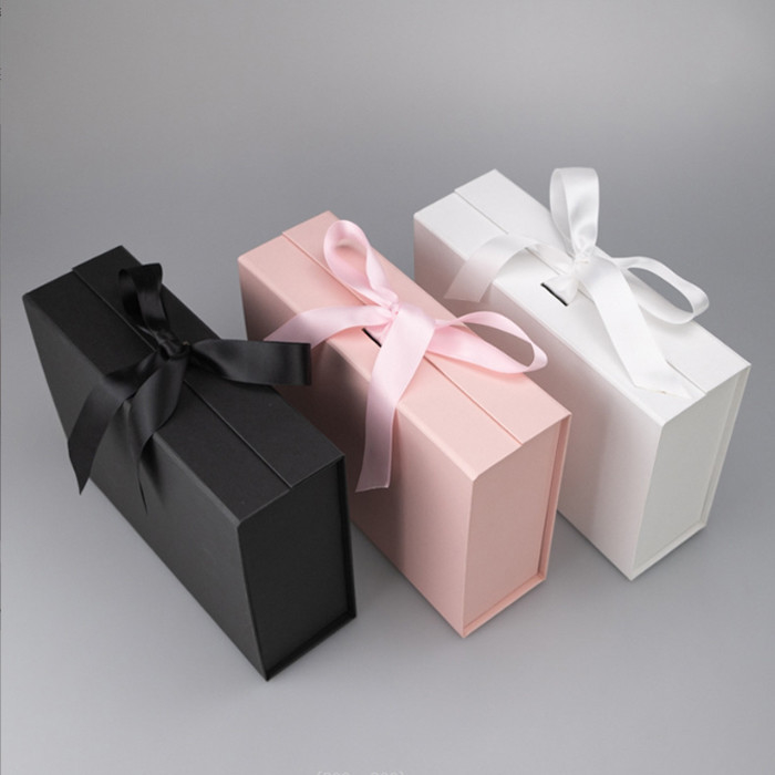 Gold Foil Folding Paper Box Cardboard Magnetic Gift Box With Ribbon