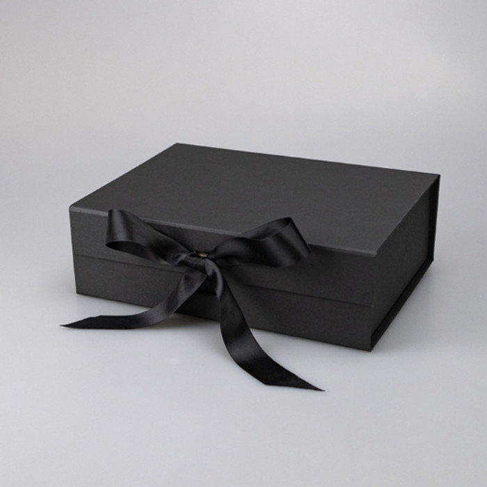 Gold Foil Folding Paper Box Cardboard Magnetic Gift Box With Ribbon