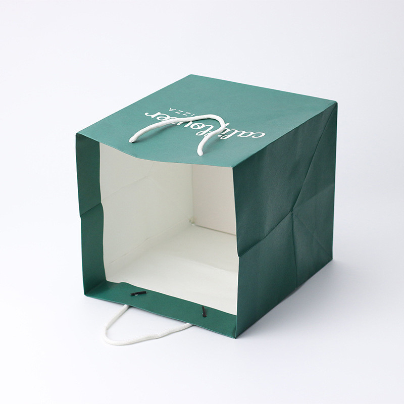 Durable And Stylish Cardboard Paper Shopping Bags Offset Printing Ins Style