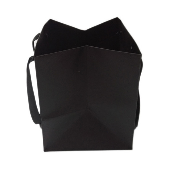 Matt Black Kraft Paper Gift Bags Clothing Packaging Bags With Handles And String