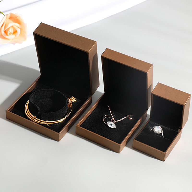 Customized Luxury Jewelry Gift Box for Earrings Bracelets Necklaces Elegant Packaging