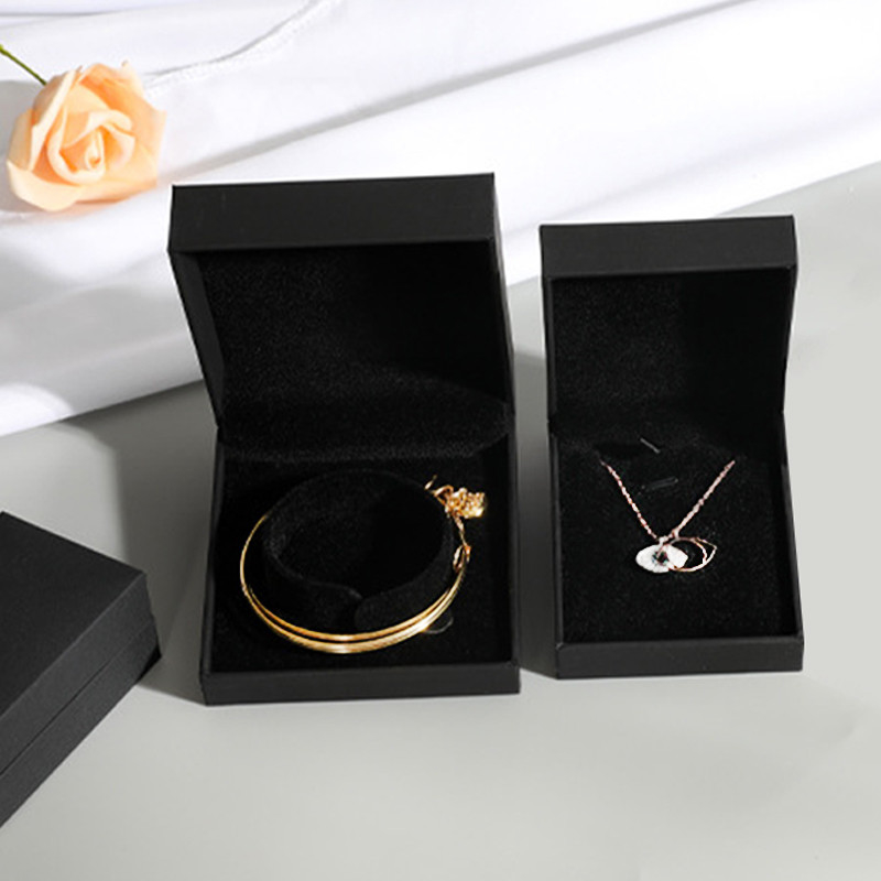 Customized Luxury Jewelry Gift Box for Earrings Bracelets Necklaces Elegant Packaging