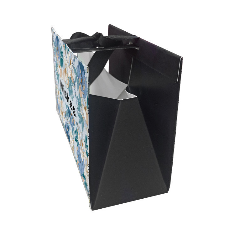 Recycled Materials Custom Triangle Wedding Candy Box Creative Chocolate Candy Paper Box