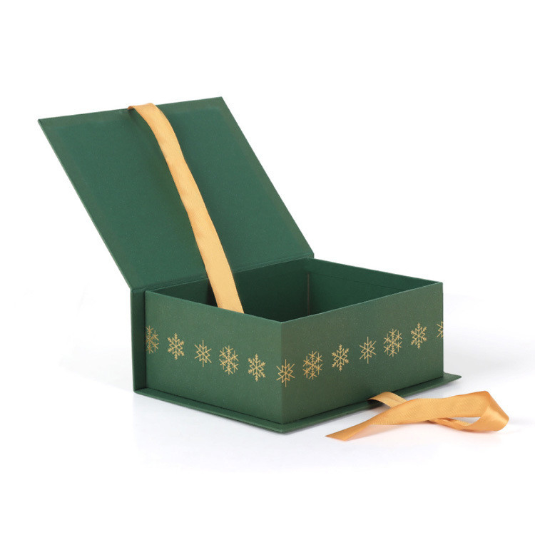 Recycled Materials Custom Luxury Christmas Gift Packaging Boxes for Custom Orders